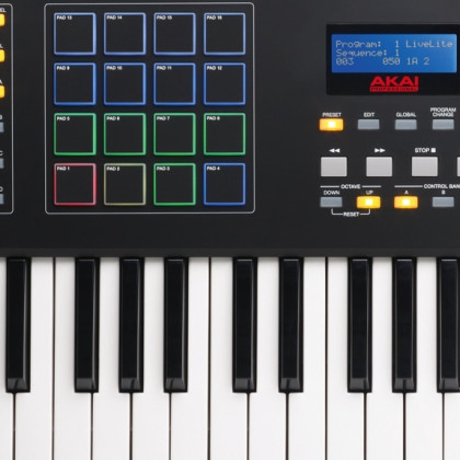 AKAI MPK 261